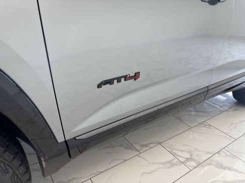 New 2026 GMC Terrain AT4 w/ Technology Package II AWD/4WD image 33