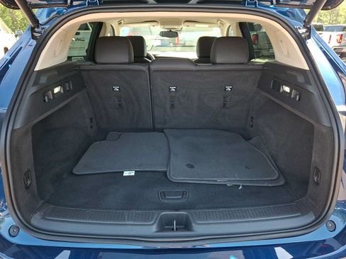 Used 2023 Buick Envision Essence AWD/4WD image 29
