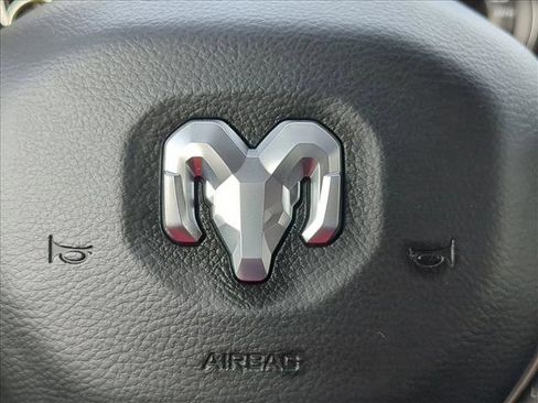 Used 2019 RAM 1500 Laramie image 26