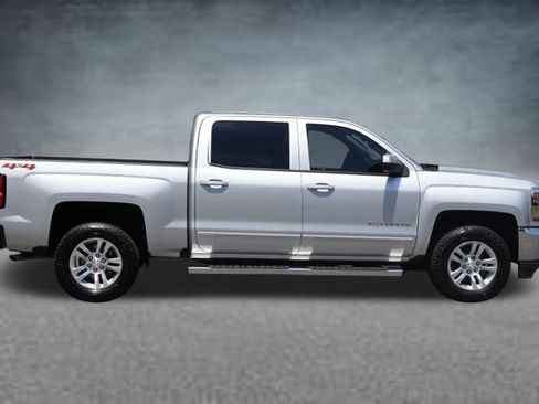 Used 2018 Chevrolet Silverado 1500 LT w/ All Star Edition AWD/4WD image 2