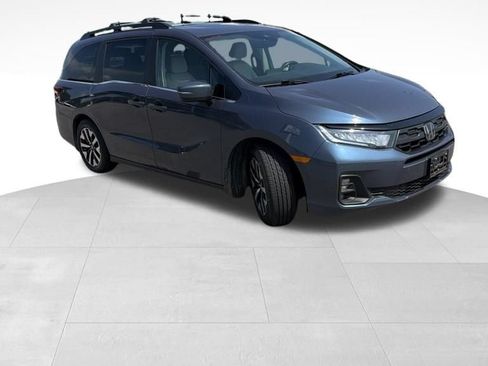Certified 2025 Honda Odyssey EX-L image 8