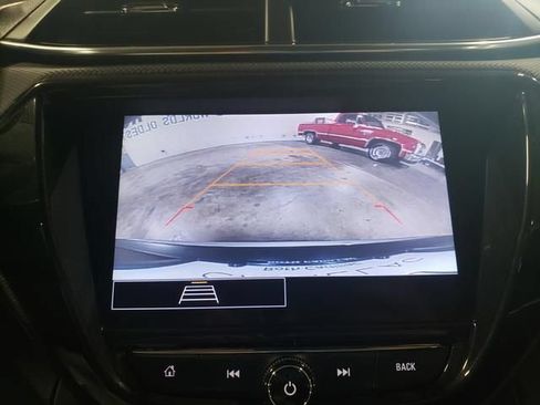 Used 2023 Chevrolet TrailBlazer LT w/ Convenience Package AWD/4WD image 21