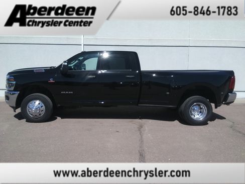 Used 2026 RAM 3500 Big Horn AWD/4WD image 1