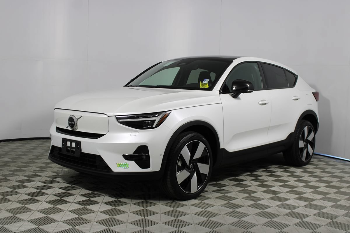 Used 2023 Volvo C40 P8 Recharge Ultimate AWD/4WD image 3