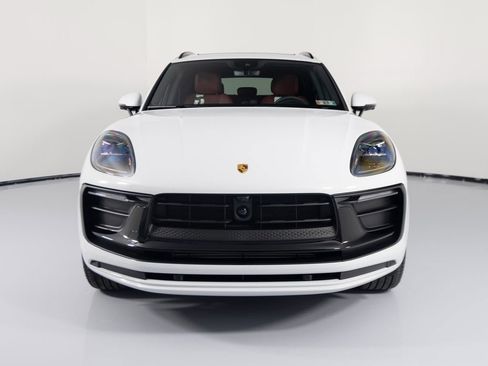 New 2026 Porsche Macan Turbo image 10