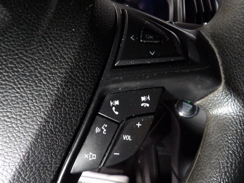 Used 2017 Ford Edge SE image 14