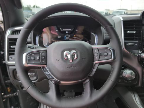 New 2026 RAM 1500 Laramie AWD/4WD image 30