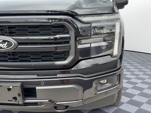Used 2025 Ford F150 Lariat w/ Equipment Group 502A High AWD/4WD image 12