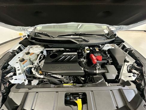 Used 2025 Nissan Rogue SV w/ SV Premium Package AWD/4WD image 35