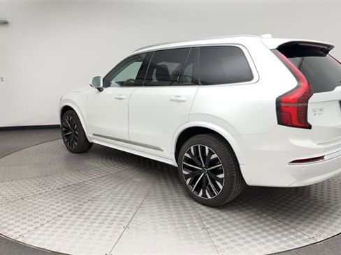 Used 2025 Volvo XC90 B6 Plus w/ Protection Package Premier image 4