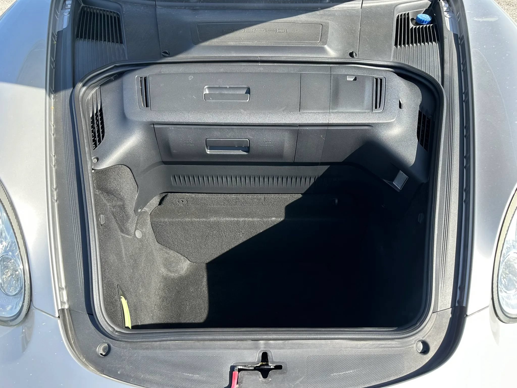 Used 2006 Porsche Boxster RWD image 25