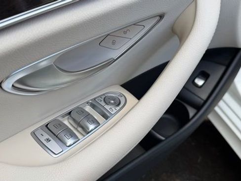 Used 2022 Mercedes-Benz E 350 Sedan w/ Driver Assistance Package image 42