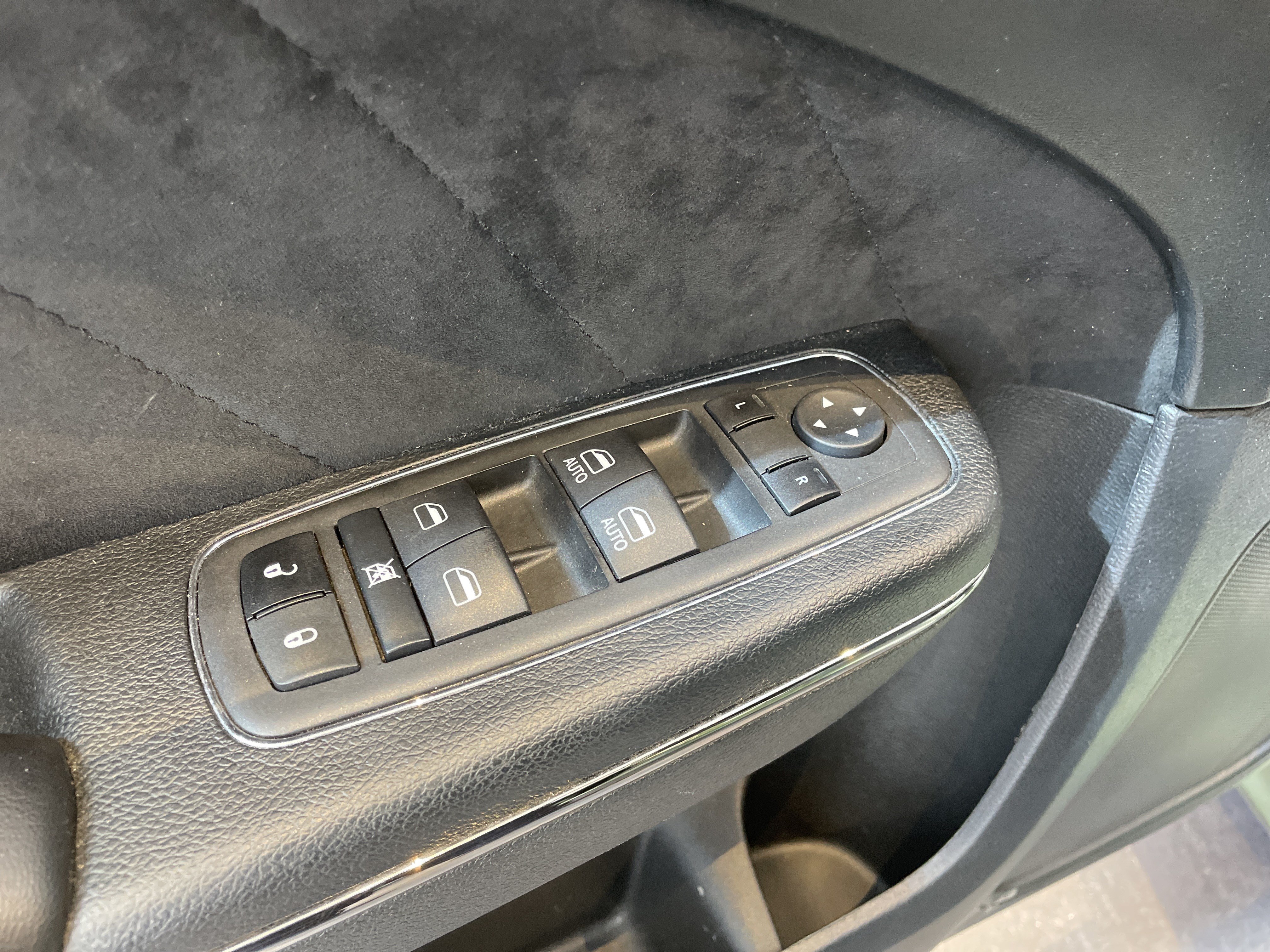 Used 2023 Dodge Charger SRT Hellcat w/ Harman/Kardon Audio Group RWD image 16
