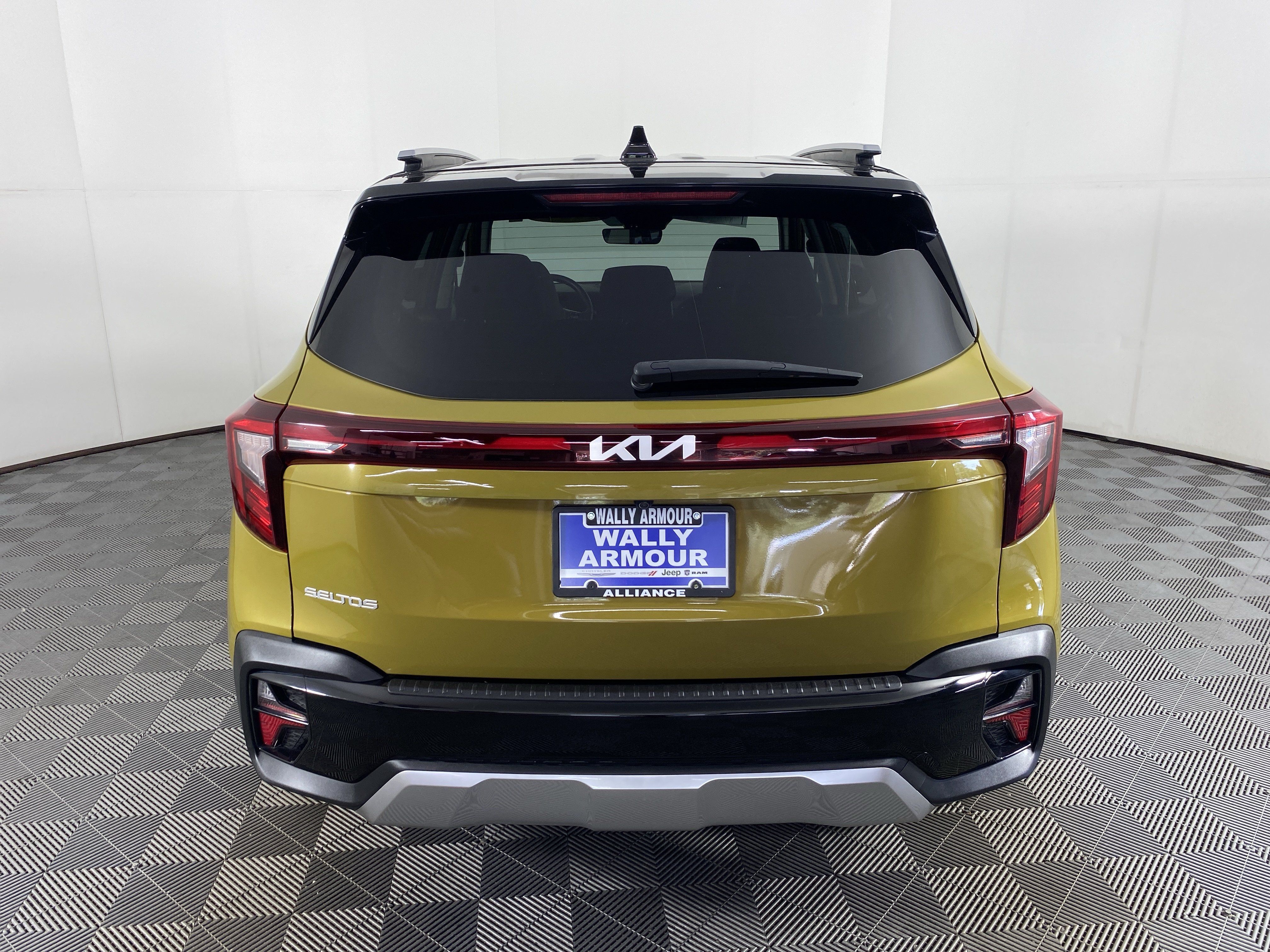 Used 2024 Kia Seltos S FWD image 8