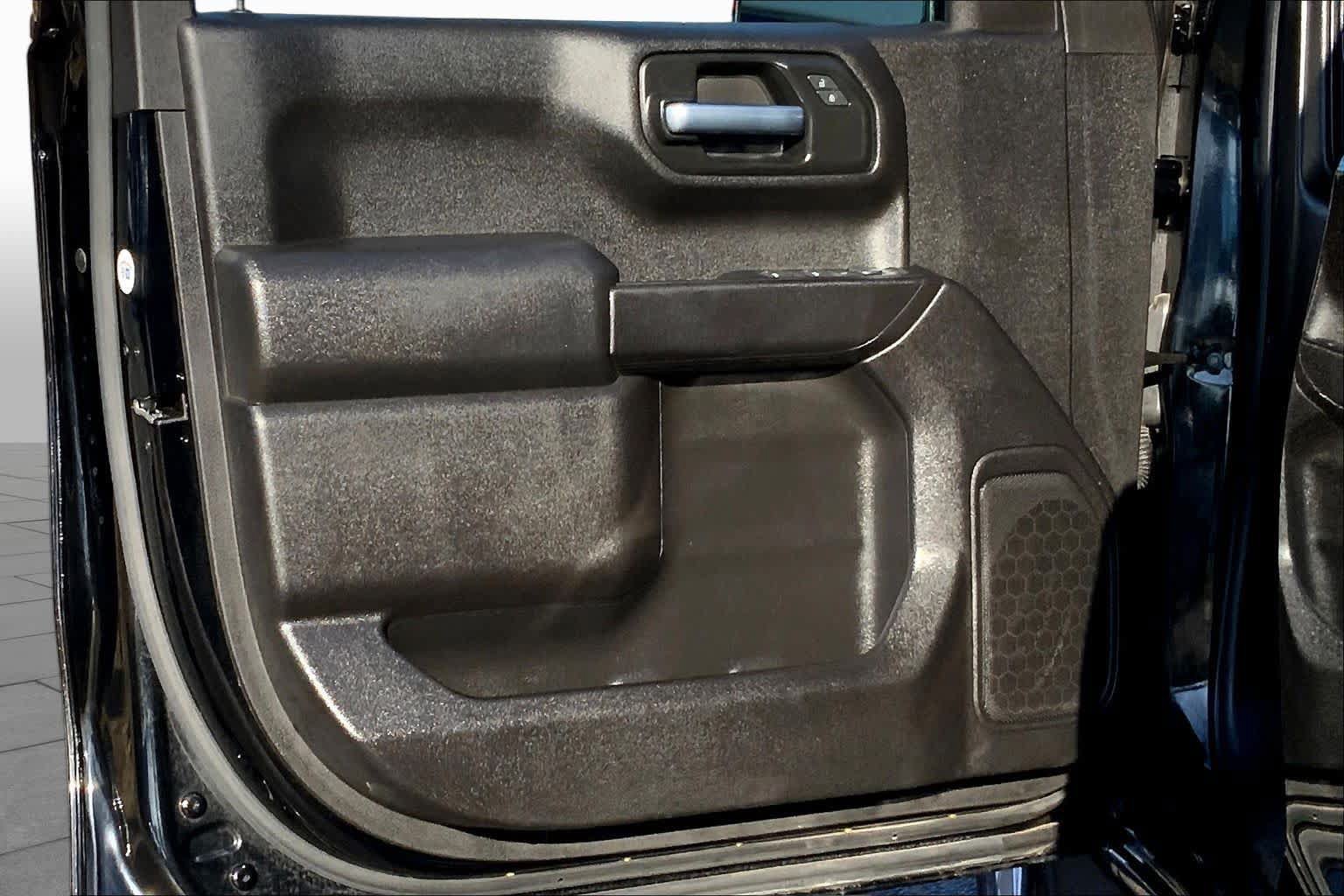 Used 2025 Chevrolet Silverado 1500 Custom RWD image 22