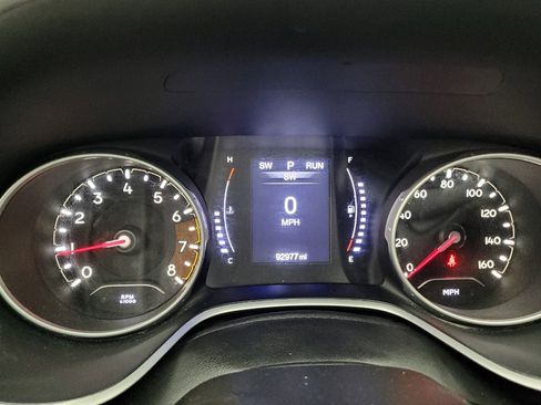 Used 2019 Jeep Compass Latitude w/ Cold Weather Group AWD/4WD image 23