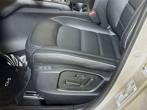 New 2025 MAZDA CX-5 AWD 2.5 S w/ Preferred Package image 17