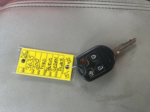 Used 2012 Ford Taurus SEL FWD image 5