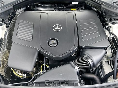 Used 2026 Mercedes-Benz GLC 300 4MATIC image 33