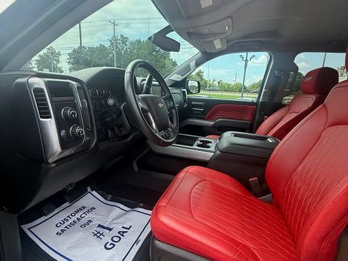Used 2018 Chevrolet Silverado 1500 LT w/ All Star Edition AWD/4WD image 8