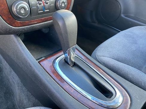 Used 2011 Chevrolet Impala LT image 8