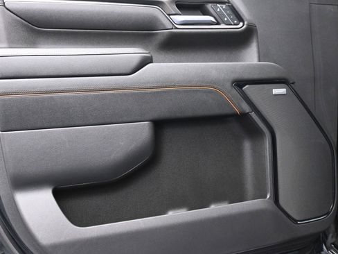 Used 2024 GMC Sierra 2500 AT4 w/ AT4 Premium Plus Package image 14