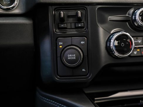 Used 2026 Ford F450 Platinum w/ FX4 Off-Road Package image 69