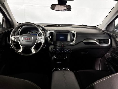 Used 2024 GMC Terrain SLE image 12