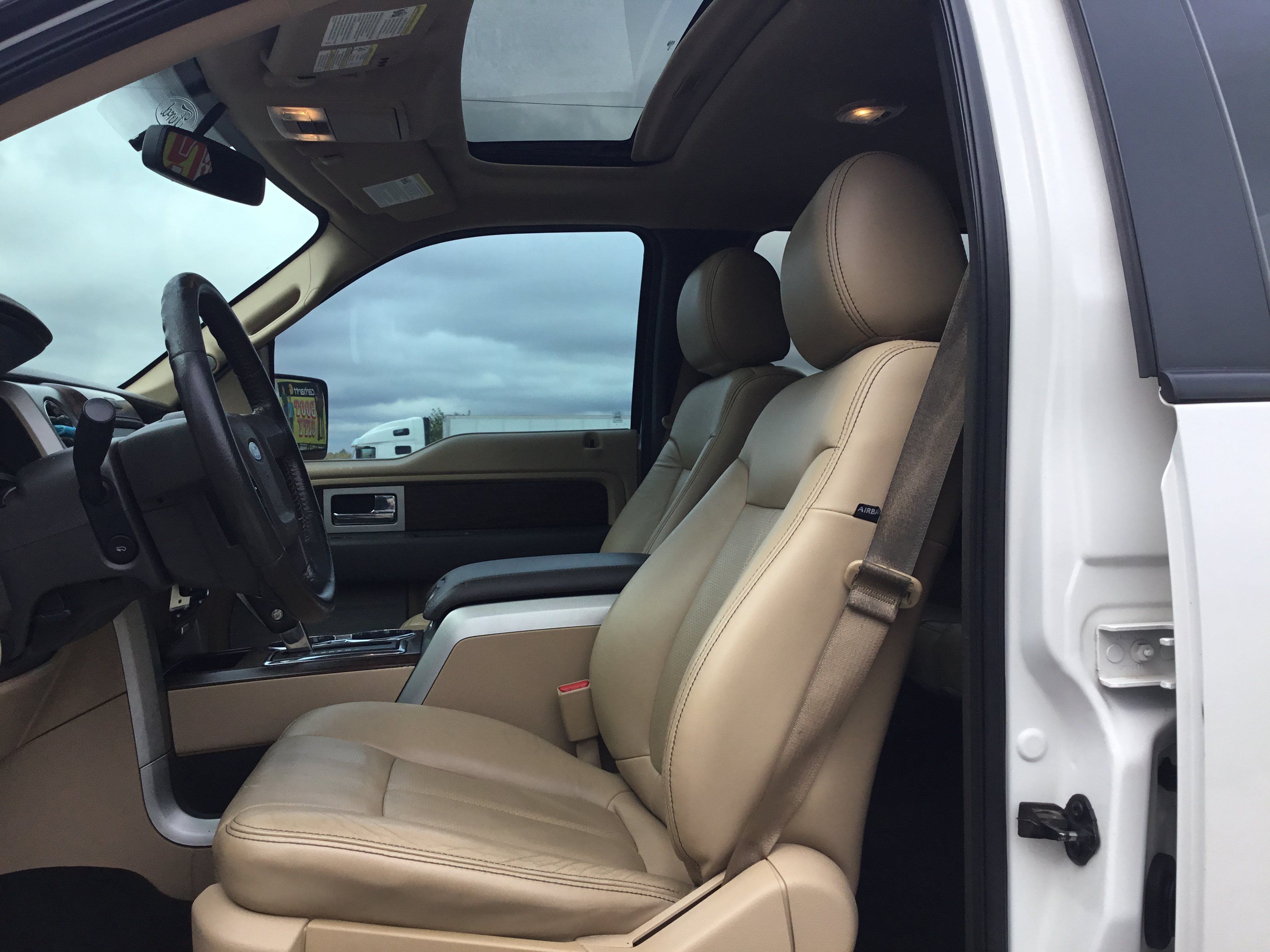 Used 2013 Ford F150 Lariat w/ Mid Equipment Group AWD/4WD image 14