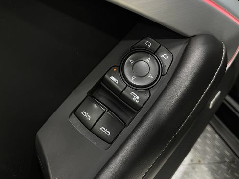 Used 2018 Chevrolet Camaro SS RWD image 14