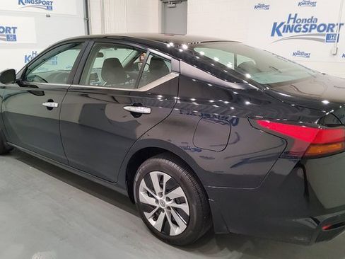 Used 2024 Nissan Altima 2.5 S image 5