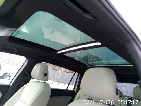 Used 2019 Volkswagen Tiguan S image 30