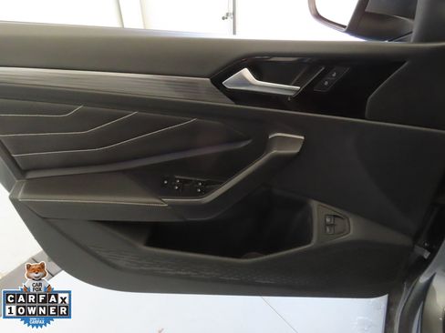 Certified 2024 Volkswagen Jetta SEL image 11