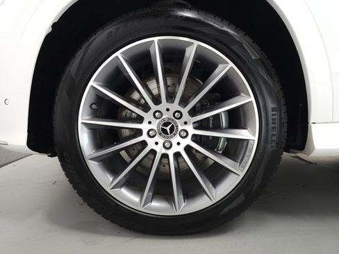 Used 2025 Mercedes-Benz GLE 450e 4MATIC image 37