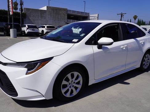 Used 2023 Toyota Corolla LE FWD image 4