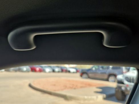 Used 2024 Jeep Compass Limited image 46