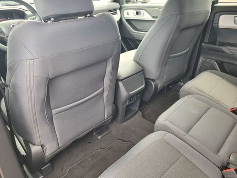 Used 2026 Ford Explorer Active RWD image 12