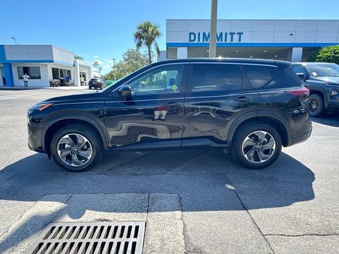 Used 2025 Nissan Rogue SV FWD image 8
