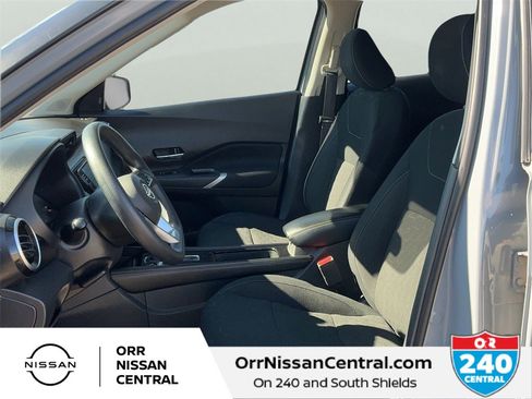 Used 2024 Nissan Kicks SV image 17