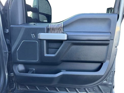 Used 2019 Ford F250 Lariat w/ Lariat Ultimate Package image 25