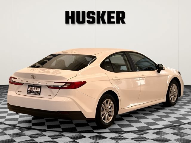 Used 2025 Toyota Camry LE FWD image 4