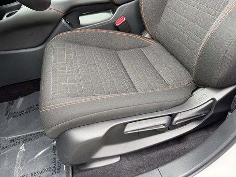 Used 2025 Honda HR-V Sport image 16