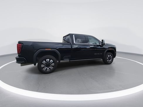 Used 2025 GMC Sierra 2500 Denali w/ Denali Reserve Package AWD/4WD image 8