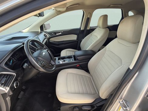 Used 2024 Ford Edge SE w/ Black Appearance Package AWD/4WD image 18