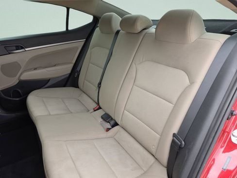 Used 2018 Hyundai Elantra Value Edition FWD image 19