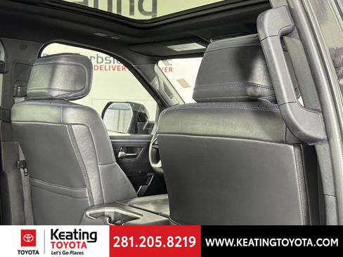 Used 2023 Toyota Tundra Platinum image 17