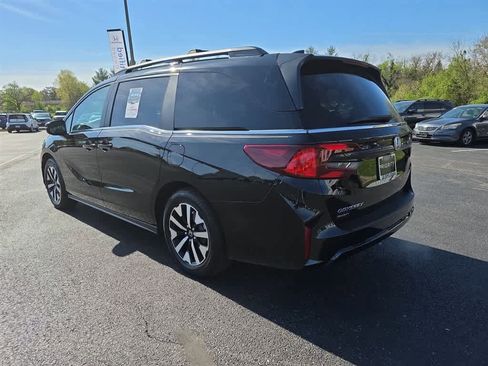 Certified 2026 Honda Odyssey EX-L image 13