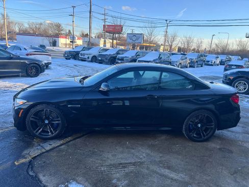 Used 2015 BMW M4 Convertible w/ Executive Package image 2