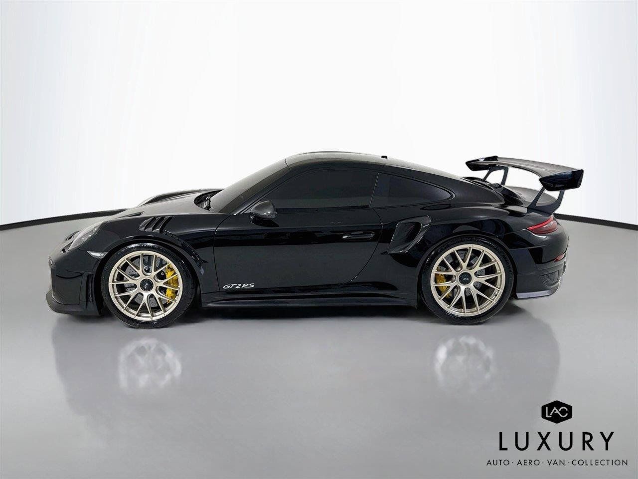 Used 2018 Porsche 911 GT2 RS RWD image 9