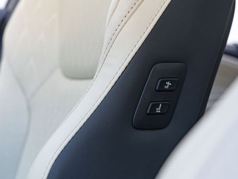 New 2026 Lexus RX 450h Luxury image 19